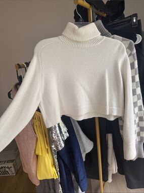 Zara Cream Cropped Turtleneck Sweater